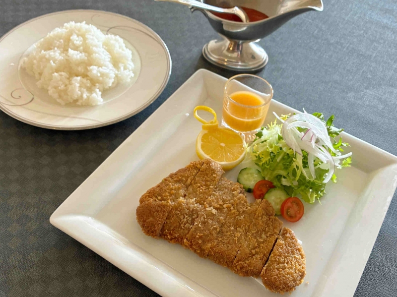 仔牛のカツレツHP